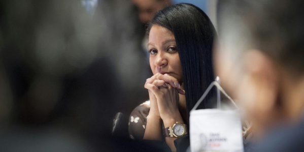 La présence de la femme de Jammeh à Dakar, inquiète Macky Sall et...