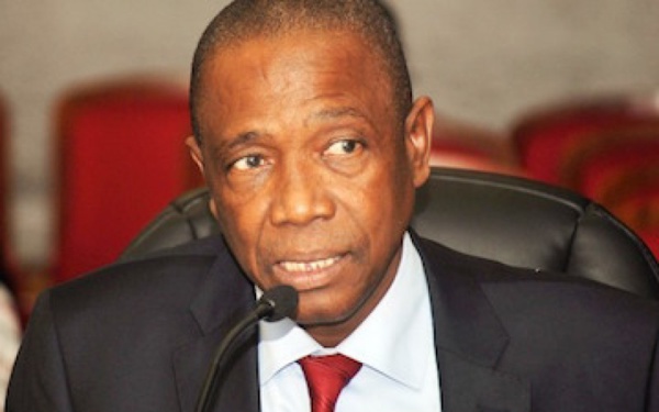 Népotisme: le neveu du ministre Amidou Kassé, président de la commission de distribution des cartes à..