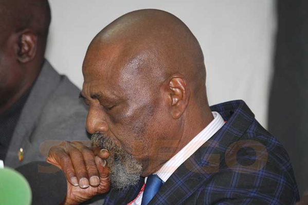 Mouillé dans un enregistrement -Pape Samba Mboup se réveille:« Ce forfait est l’œuvre de Clédor Sène et dès ce jeudi, je vais porter plainte ». Mouillé dans un enregistrement -Pape Samba Mboup se réveille:« Ce forfait est l’œuvre de Clédor Sène et dès ce jeudi, je vais porter plainte ».