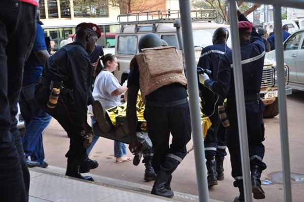 Burkina : au moins 18 morts après une attaque terroriste contre un restaurant à Ouagadougou Burkina : au moins 18 morts après une attaque terroriste contre un restaurant à Ouagadougou