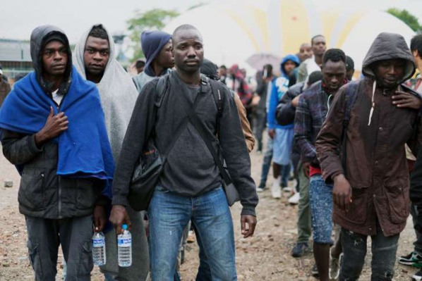 Migrants à Paris : la police aurait empêché la distribution de petits-déjeuners 