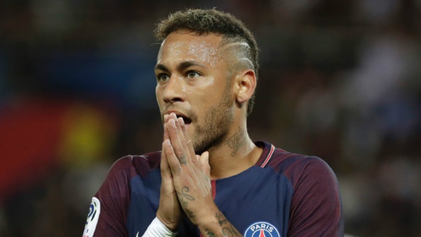 Le Barça porte plainte contre Neymar Le Barça porte plainte contre Neymar