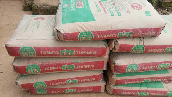 Ziguinchor: le Dr Ibrahima Mendy apporte son soutien aux sinistrés en ciment...