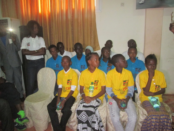 ZIGUINCHOR: la radio "Sud FM" honore les meilleurs élèves