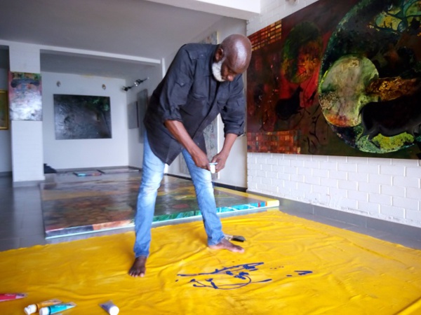 Abdoulaye Diallo artiste et peintre : « Je suis arrivé à l’art, là où les artistes prennent leurs retraites. Une œuvre d’art, est un livre »