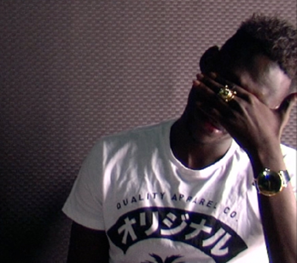 (Vidéo) – Momo Dieng se rappelle de son père, Ndiouga Dieng et Fond en larmes… (Vidéo) – Momo Dieng se rappelle de son père, Ndiouga Dieng et Fond en larmes…