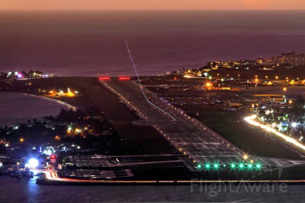 Suivez en direct: l’atterrissage de l'avion qui ramène Assane Diouf au bercail
