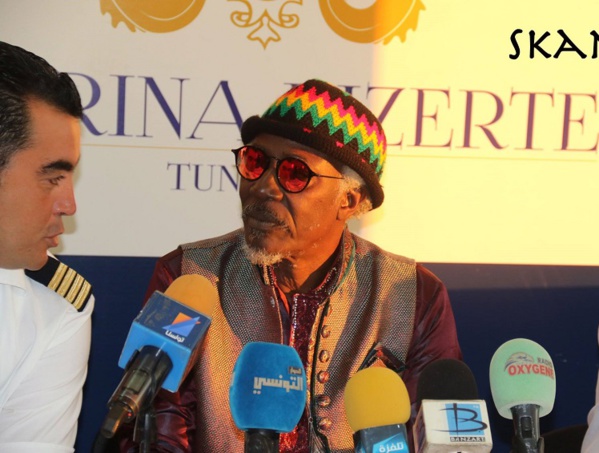 Alpha Blondy démasqué par Elhadji Sarr : « il a toujours chanté l'Afrique mais il reste profondément ancrer dans le mythe de l'Occident » Alpha Blondy démasqué par Elhadji Sarr : « il a toujours chanté l'Afrique mais il reste profondément ancrer dans le mythe de l'Occident »