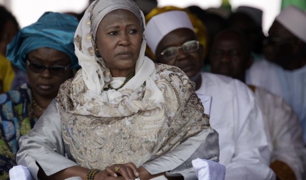 Gambie: Fatoumata Tambajang, officiellement nommée vice-présidente Gambie: Fatoumata Tambajang, officiellement nommée vice-présidente
