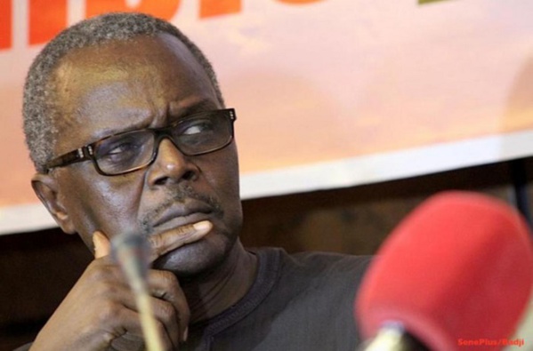 Vélingara: 14 secrétaires communaux du Ps déchirent leurs cartes de membre... Vélingara: 14 secrétaires communaux du Ps déchirent leurs cartes de membre...