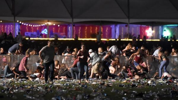  Fusillade à Las Vegas: Le tireur «s'est tué avant l'arrivée de la police»... 50 morts et 406 personnes hospitalisées...