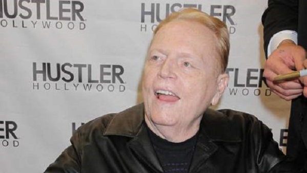 Le roi du porno offre 10 millions de dollars pour des infos menant à la destitution de Trump Le roi du porno offre 10 millions de dollars pour des infos menant à la destitution de Trump