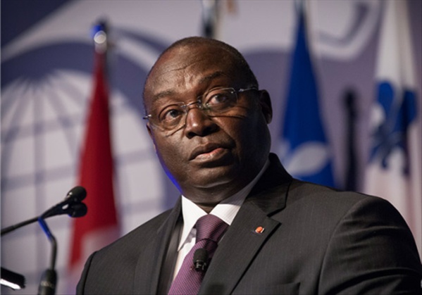 Tiémoko Meyliet Koné : « Nos économies n’ont pas les moyens de fabriquer leur monnaie sur place parce que ce ne serait pas rentable » Tiémoko Meyliet Koné : « Nos économies n’ont pas les moyens de fabriquer leur monnaie sur place parce que ce ne serait pas rentable »