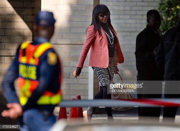 Une petite fille de Nelson Mandela violée Une petite fille de Nelson Mandela violée