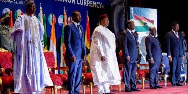 Monnaie unique de la CEDEAO : Issoufou optimiste, Buhari pessimiste et ADO toujours acquis au CFA Monnaie unique de la CEDEAO : Issoufou optimiste, Buhari pessimiste et ADO toujours acquis au CFA