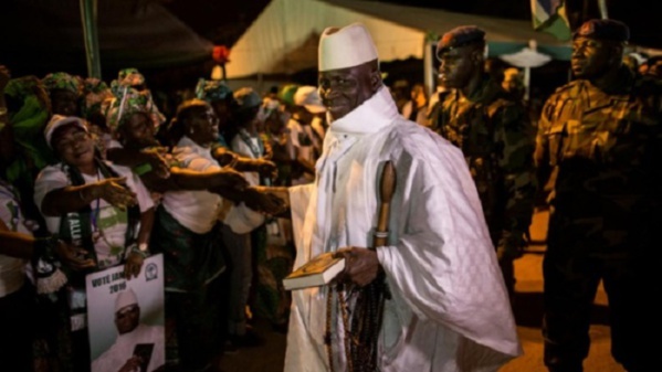 Gambie: des milliers de personnes réclament le retour de Yaya Jammeh