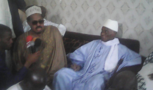 Ahmed Khalifa Niass à Me Wade: « On ne peut pas vous oublier. Vous aviez remis 100 millions au défunt khalife pour la construction de la mosquée de Léona! » Ahmed Khalifa Niass à Me Wade: « On ne peut pas vous oublier. Vous aviez remis 100 millions au défunt khalife pour la construction de la mosquée de Léona! »