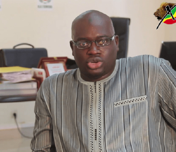 Vidéo: le parcours sombre et sanglant du "consul" Seydina Seck (Par Françoise Helene Gaye) Vidéo: le parcours sombre et sanglant du "consul" Seydina Seck (Par Françoise Helene Gaye)