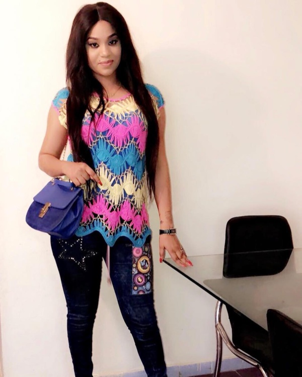 Les nouvelles photos explosives de Lena Gueye Les nouvelles photos explosives de Lena Gueye