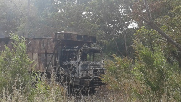 Règlement de compte à Bignona : Un camion chargé de bois brûlé par... Règlement de compte à Bignona : Un camion chargé de bois brûlé par...