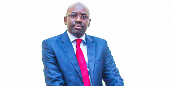 Moussa Taye recadre Diop Sy: « c’est grave et à la limite dangereuse de dire que Khalifa signait des chèques blancs » Moussa Taye recadre Diop Sy: « c’est grave et à la limite dangereuse de dire que Khalifa signait des chèques blancs »