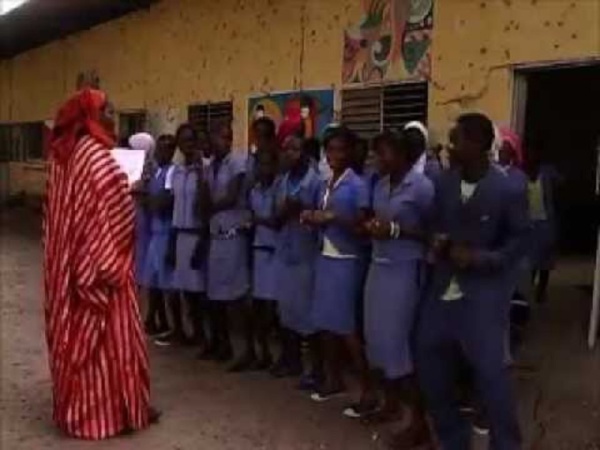 CEM Tété Diadhiou de Ziguinchor: les élèves payent pour accéder à la bibliothèque CEM Tété Diadhiou de Ziguinchor: les élèves payent pour accéder à la bibliothèque