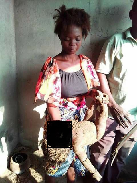 Sacrifice, elle enterre vivant son bébé de trois mois (Photos)