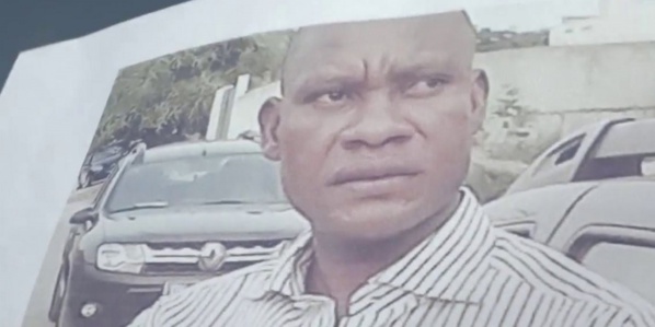 Un Nigérian poignardé puis égorgé par un vigile Un Nigérian poignardé puis égorgé par un vigile