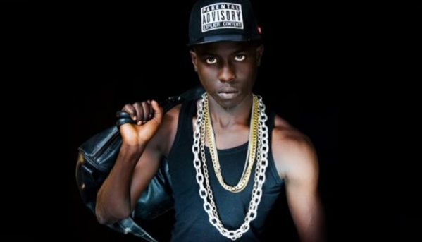 Le rappeur « Ngaka Blindé » arrêté avec un sac de faux billets de banque