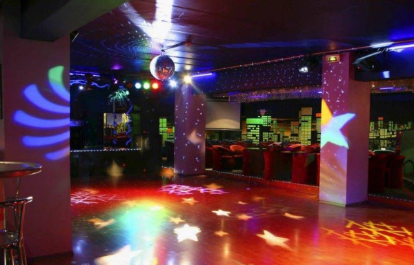 Comores: le gouvernement interdit la fête du 31 décembre, les boites de nuits fermées le 30