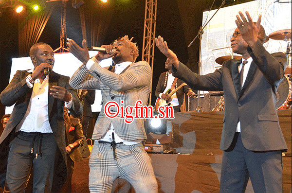 Regardez les images de la honteuse soirée de Youssou Ndour au CICES Regardez les images de la honteuse soirée de Youssou Ndour au CICES