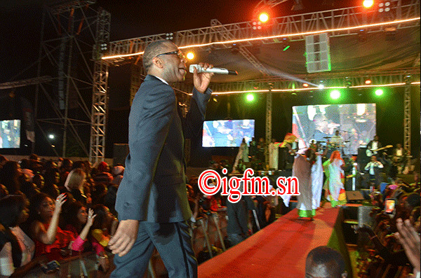 Regardez les images de la honteuse soirée de Youssou Ndour au CICES Regardez les images de la honteuse soirée de Youssou Ndour au CICES