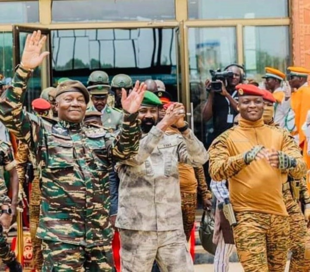 Au Mali, les figures politiques réagissent à la création de la Confédération des États du Sahel Au Mali, les figures politiques réagissent à la création de la Confédération des États du Sahel