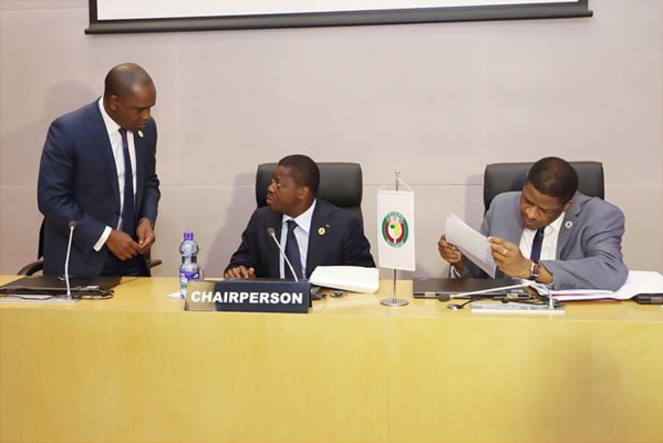 Ces images qui déshonorent la Cote Ivoire, le Burkina et le Togo Ces images qui déshonorent la Cote Ivoire, le Burkina et le Togo