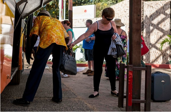 Viol sur les trois touristes: le gouvernement espagnol confirme et dénonce 