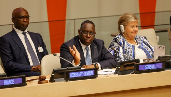 Tracasserie douanière et raquette policière : Macky Sall dénonce