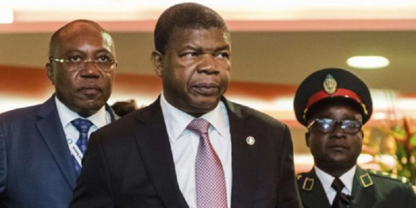 Angola : Le président de la république donne six mois aux fraudeurs pour rapatrier leur argent Angola : Le président de la république donne six mois aux fraudeurs pour rapatrier leur argent