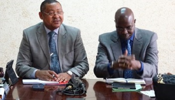 Gabon: les ministres de l'Agriculture et de l'Élevage virés du gouvernement Gabon: les ministres de l'Agriculture et de l'Élevage virés du gouvernement