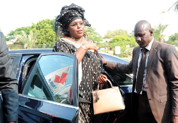 Le Forum du justiciable veut une fouille de la Fondation Servir le Sénégal de la Première dame Le Forum du justiciable veut une fouille de la Fondation Servir le Sénégal de la Première dame