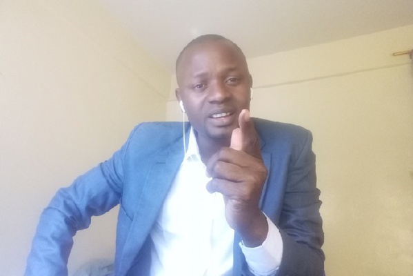 Le journaliste Khalil DIEME : « Les députés de Ziguinchor ne valent rien. Joseph Mendy est un héros » Le journaliste Khalil DIEME : « Les députés de Ziguinchor ne valent rien. Joseph Mendy est un héros »