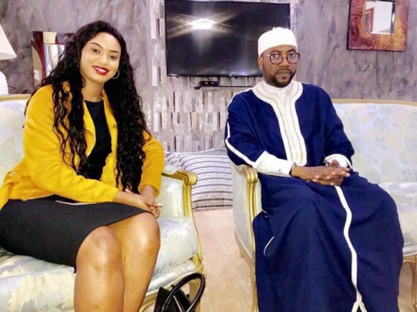 Présidentielle de 2019 : Valérie Gaëlle Faye de la série "Idoles", devient la directrice de campagne de Sheikh Alassane Sène Présidentielle de 2019 : Valérie Gaëlle Faye de la série "Idoles", devient la directrice de campagne de Sheikh Alassane Sène