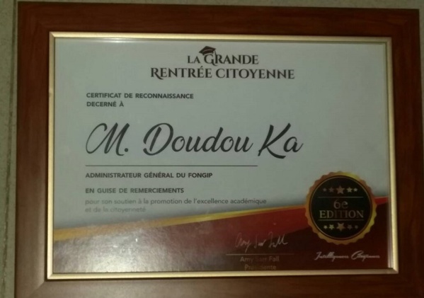 Le Patron du FONGIP, décoré ! Le Patron du FONGIP, décoré !