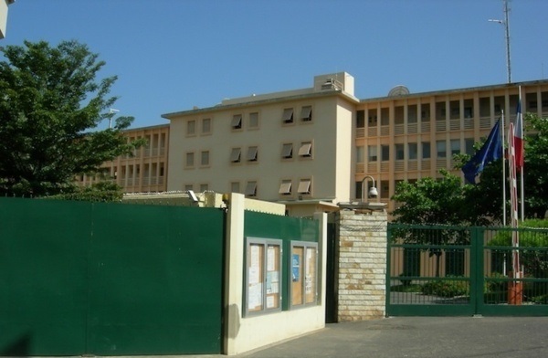 Suite à l'attaque de Ouagadougou : un dispositif spécial est déployé au niveau des bâtiments français à Dakar