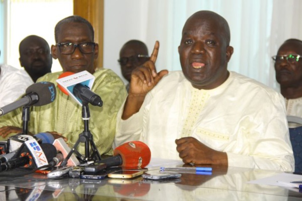 Nouveau plan d’action l'opposition: Sit-in vendredi prochain devant le ministère de l’intérieur, meeting à Pikine-Guediawaye… Nouveau plan d’action l'opposition: Sit-in vendredi prochain devant le ministère de l’intérieur, meeting à Pikine-Guediawaye…