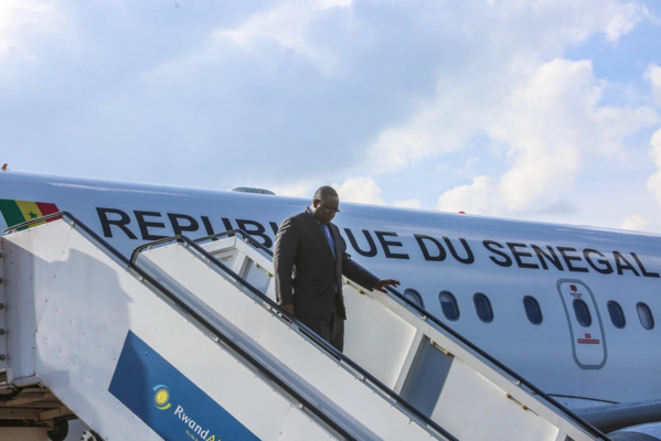 Kagamé a encore envoyé un second couteau pour accueillir Macky Sall Kagamé a encore envoyé un second couteau pour accueillir Macky Sall