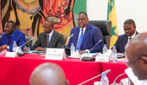 En Conseil des ministres, Macky Sall répond encore à Idrissa Seck et Cie 