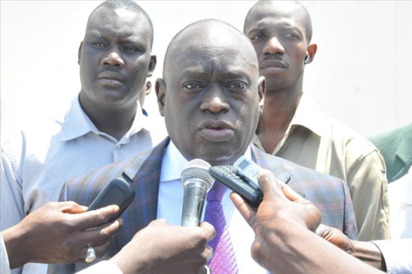 Barthélémy Dias en garde à vue : son avocat bloqué au portail de la gendarmerie de Colobane