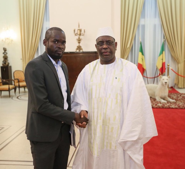 Parrainage: Macky Sall fait une offre