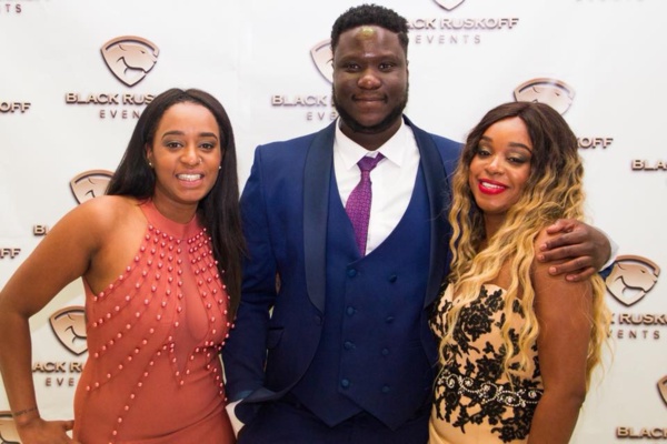 Voici la charmante Elena qui a conquis le cœur du Promoteur Albert Valfroy Voici la charmante Elena qui a conquis le cœur du Promoteur Albert Valfroy