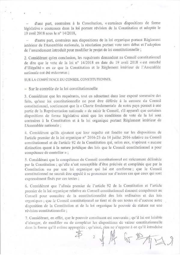 Loi sur le parrainage : le Conseil Constitutionnel se déclare incompétent Loi sur le parrainage : le Conseil Constitutionnel se déclare incompétent
